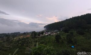 1760051508092-suasana-warkop-mang-yadi-kuningan-1759982572655_169