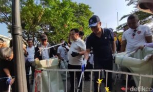 1760699749531-menteri-lh-saat-aksi-bersih-bersih-di-kota-bogor-1760671490577_169