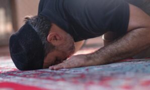 1760742891877-ilustrasi-salat_169