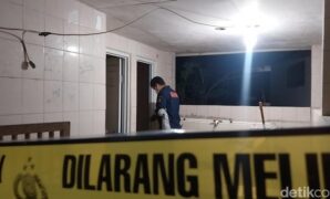 1760851127786-tempat-penemuan-sesosok-mayat-anak-laki-laki-di-toilet-masjid-desa-sadasari-argapura-majalengka-1760829466447_169