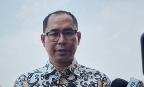 1760958753935-direktur-perlindungan-wni-kementerian-luar-neger-judha-nugraha-1757754755445_169