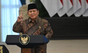 1761001995809-prabowo-pimpin-sidang-kabinet-di-setahun-pemerintahan-1760958810072_169
