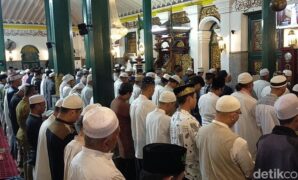 1761088503480-ilustrasi-salat_169