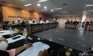 1761153410898-rapat-dengar-pendapat-rdp-di-gedung-dprd-kota-bogor-1761111860209_169