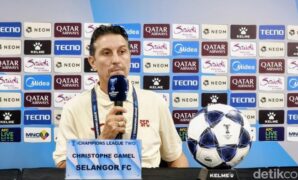 1761261320626-pelatih-selangor-fc-1761239061240_169