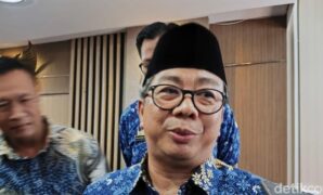 1761304420253-kepala-dinas-kesehatan-kuningan-edi-martono-1761292696001_169