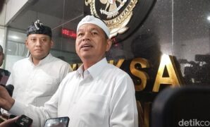 1761369317604-gubernur-jabar-dedi-mulyadi-1761289271921_169