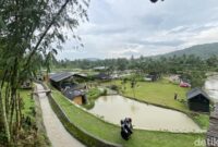 1761412466679-desa-wisata-cisande-kabupaten-sukabumi-dan-aktivitasnya-1761392725271_169