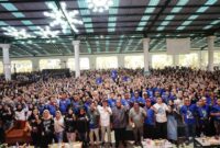 1761412548477-presiden-kspsi-andi-gani-nena-wea-bersama-puluhan-ribu-anggota-kspsi-di-cianjur-1761398456295_169