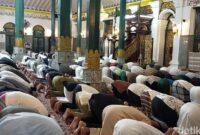 1761434082786-ilustrasi-salat-1_169