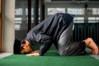 1761434098861-sholat_169