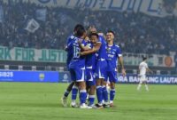 1761585285754-selebrasi-para-pemain-persib-1761574883682_169