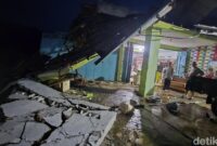 1761585296722-banjir-bandang-di-sukabumi-1761574007417_169