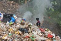 1761649980813-tumpukan-limbah-beracun-di-lereng-kecil-desa-kampung-sawah-kecamatan-rumpin-bogor-1761631341055_169