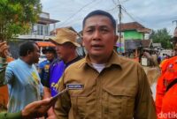 1761736498912-kepala-dinas-pendidikan-kabupaten-sukabumi-deden-sumpena-1761726444573_169