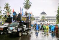 1761823063323-aksi-buruh-di-depan-gedung-sate-bandung-1761808736567_169