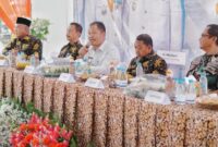 1761866082356-wakil-bupati-karawang-maslani-saat-sambutan-di-acara-gebyar-paten-kecamatan-tegalwaru-1761817255337_169