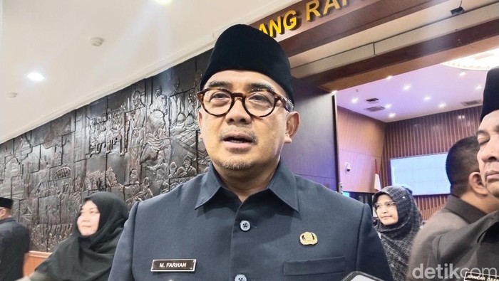 1761909381933-wali-kota-bandung-muhammad-farhan-1760960315502_169