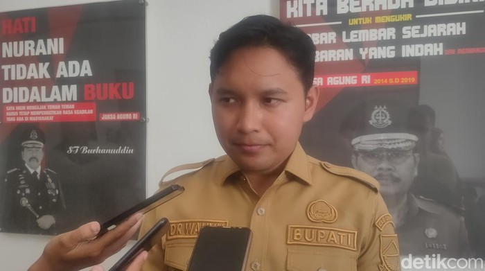 1761930955239-bupati-cianjur-muhammad-wahyu-1761903839543_169