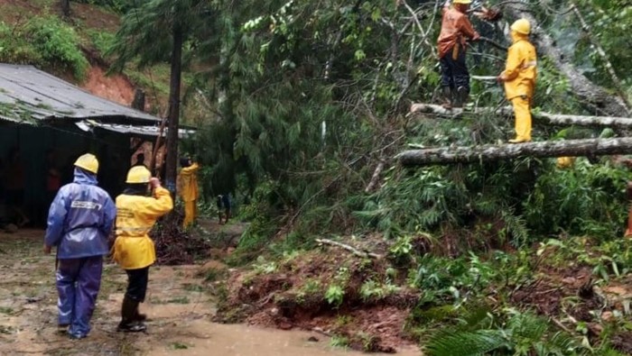 1761930981777-longsor-di-jalur-selatan-garut-1761914174563_169