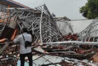 1762233195408-kondisi-bangunan-smkn-1-gunung-putri-bogor-pascaambruk-1762226463593_169