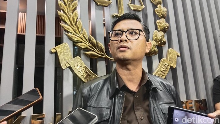 1762276476573-plt-kasi-intel-kejari-kota-bandung-tumpal-sitompul-1762265848161_169