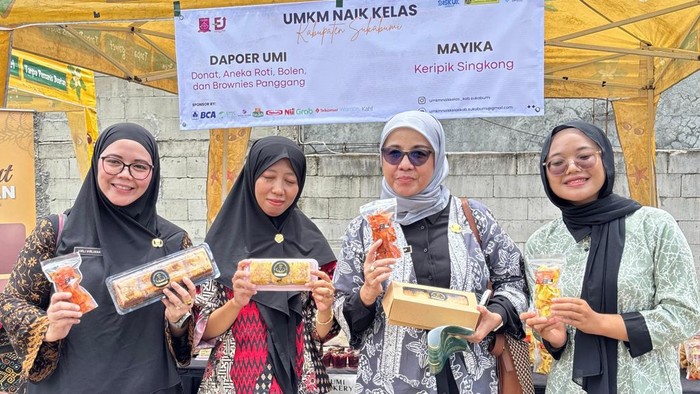 1762427842106-kepala-dkukm-kabupaten-sukabumi-tuty-harahap-1762400647833_169