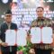1762449367520-bupati-bandung-dadang-supriatna-dan-wali-kota-serang-budi-rustandi-saat-menandatangi-kesepakatan-bersama-mou-di-hotel-sunshine-1762413212444_169