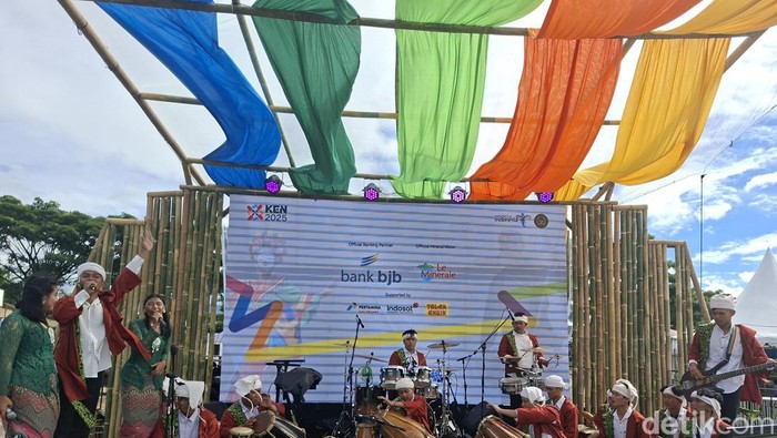 1762578831730-aksi-gamelan-kontemporer-di-wjf-2025-1762571248164_169