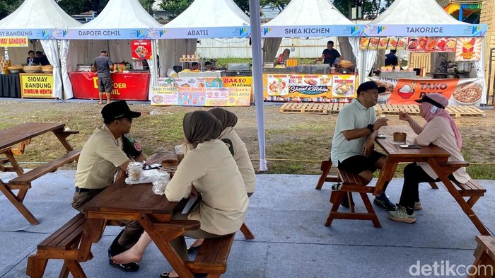 1762578934565-suasana-sarapan-moyan-di-west-java-festival-2025-1762568423313_169