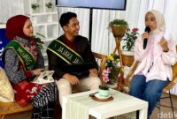 1762600591369-mojang-jabar-salzha-dan-jajaka-jabar-zahran-nazmi-1762591737676_169