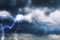 1762643624052-ilustrasi-hujan-petir-1762239904688_169