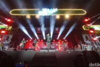 1762708450139-penampilan-the-changcuters-di-wjf-2025-1762699332459_169