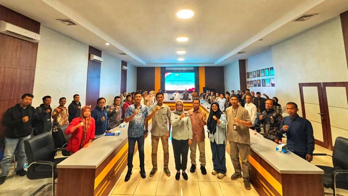 1762967589711-suasana-kegiatan-pembinaan-dan-pelatihan-bagi-pelaku-umkm-di-kabupaten-sukabumi-1762931916760_169