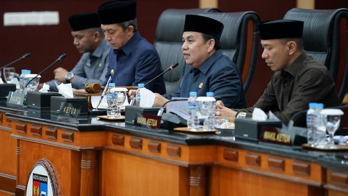 1763032437651-dprd-kota-bogor-1763020044733_169