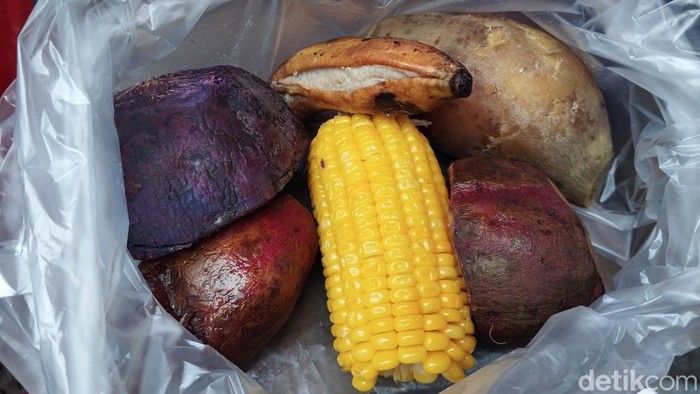 1763183806652-tren-sarapan-rebus-rebusan-dan-kukusan-di-kalangan-gen-z-1762915992937_169