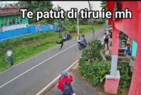 1763226900089-potongan-video-cctv-smk-1763207845575_169