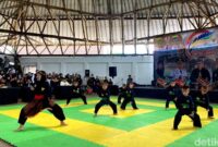 1763291855753-festival-inovasi-penca-tradisi-di-teras-sunda-cibiru-minggu-16112025-1763269233296_169