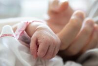 1763334807491-ilustrasi-bayi-prematur_169