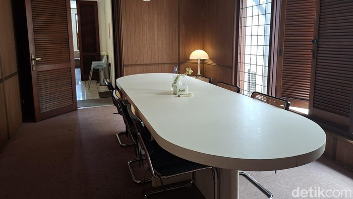 1763356855320-meeting-room-kisah-manis-dago-1762249102218_169