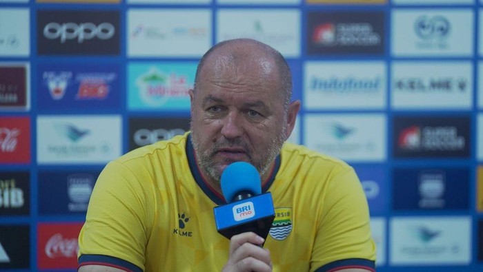 1763378249415-bojan-hodak-1758851425834_169