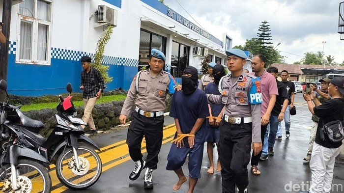 1763485468432-pelaku-curanmor-di-kuningan-1763457604798_169