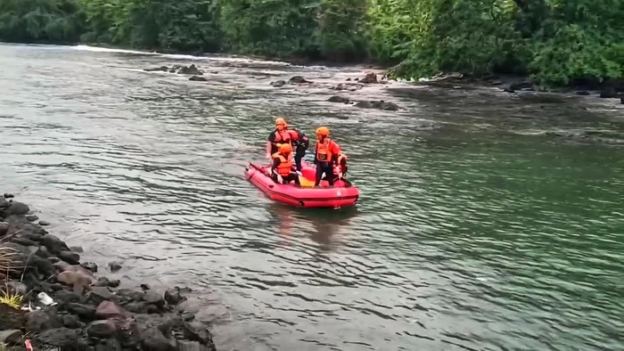 1763528669254-proses-pencarian-oleh-basarnas-1763525643357_169