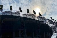 1763571880551-stadion-gelora-bandung-lautan-api-gbla-3_169