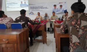 1763658292456-sidang-kajian-dan-rekomendasi-cagar-budaya-di-indramayu-1763640034710_169