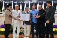 1763895887938-penetapan-perda-apbd-jabar-2026-1763865513842_169