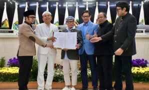 1763895887938-penetapan-perda-apbd-jabar-2026-1763865513842_169