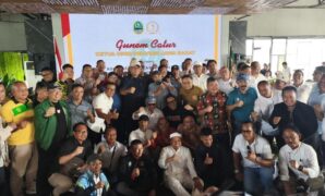 1763982253017-rapat-dengar-pendapat-soal-sepak-bola-di-jabar-1763981829186_169