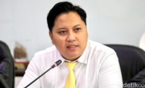 1764068665414-ketua-komisi-i-dprd-kota-bandung-radea-respati-1761615922304_169