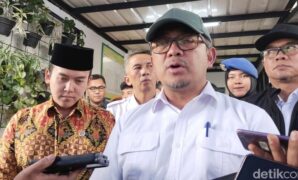 1764155088153-wali-kota-bandung-m-farhan-1764143624431_169